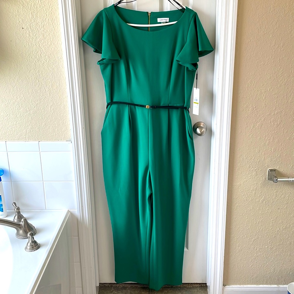 Calvin Klein Green Pant Suit- New with tags- Size 14